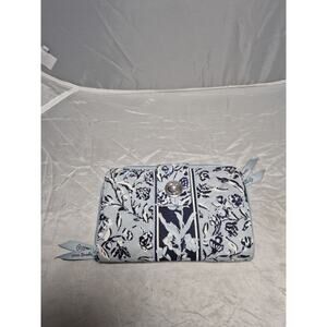 💥 Vera Bradley RFID Turnlock Wallet in Perennials Gray Y